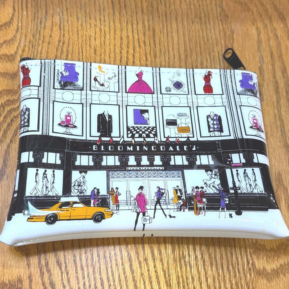 Bloomingdales NYC Flagship Store Illustration Vinyl Zipper Pouch Makeup Bag‎